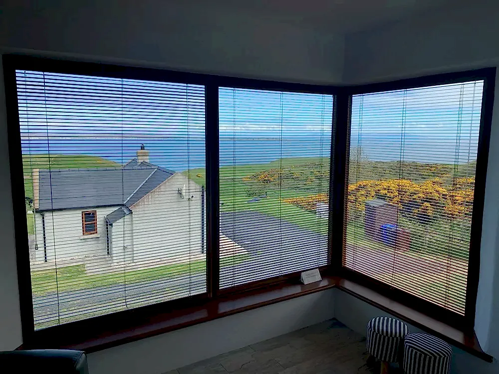 Air BnB Blinds - Ballycastle Venetian Blinds